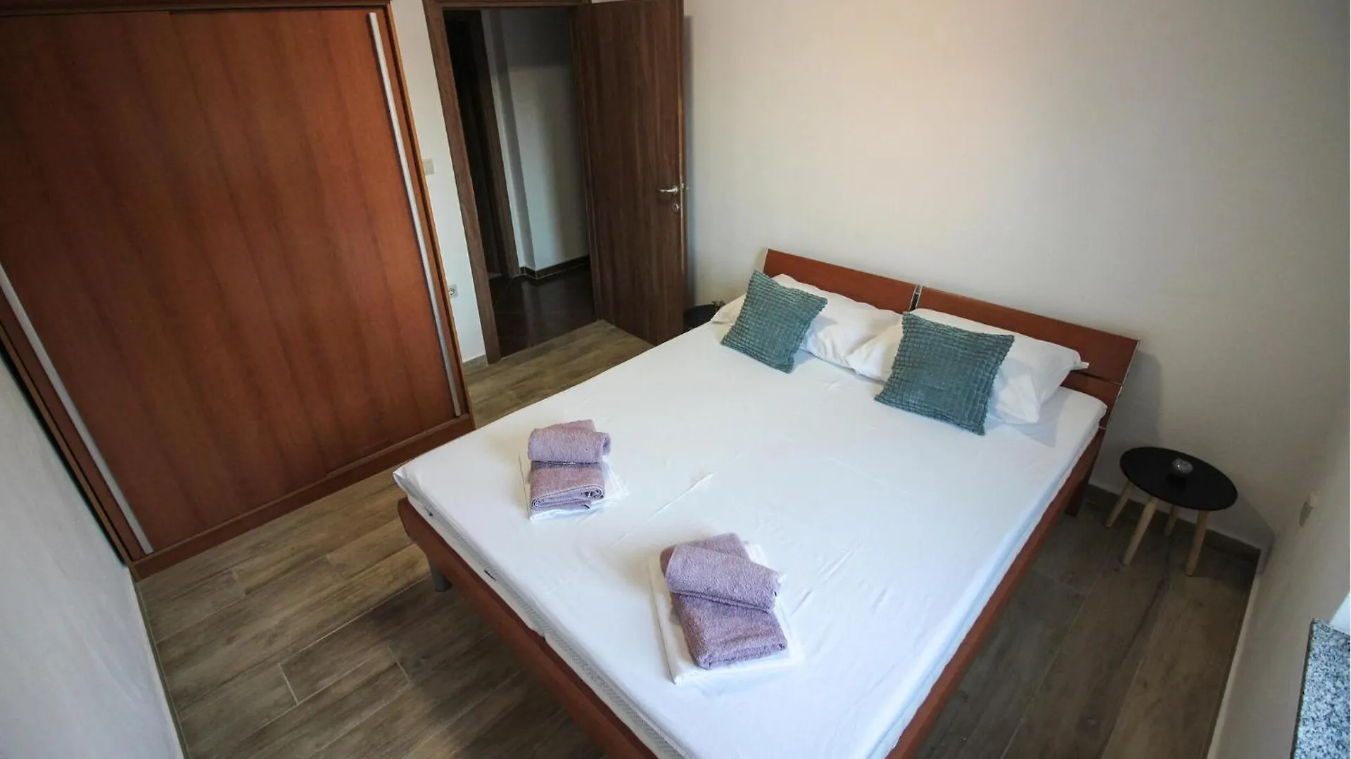 2 Bedroom Stunning Apartment In Jakov Polje Krmpote-Vodice